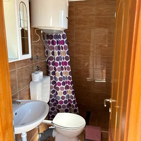 Azure Bay 3* نيوم